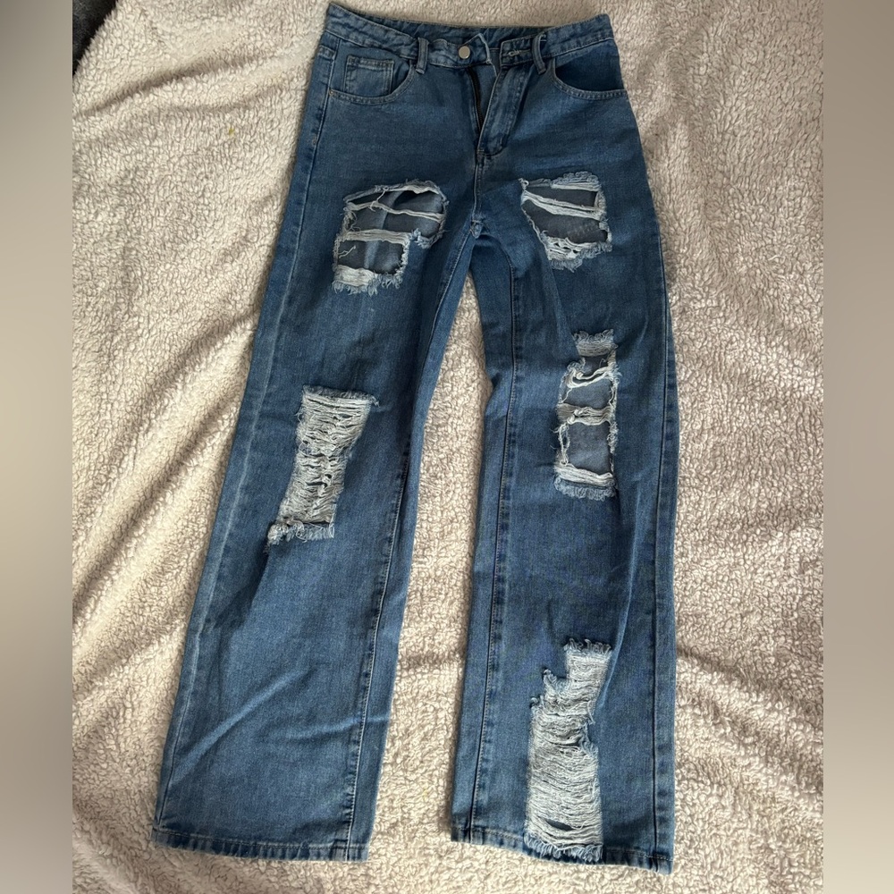 Dark blue butterfly butt jeans